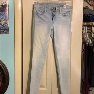American Eagle Light Wash Jeans